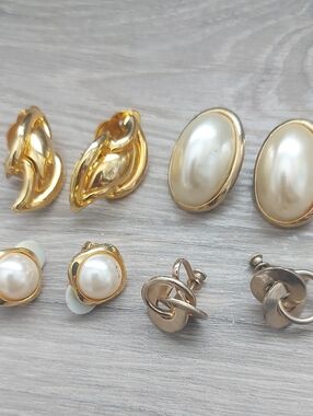 Gold and Pearl Women’s Clip-On Earrings Set